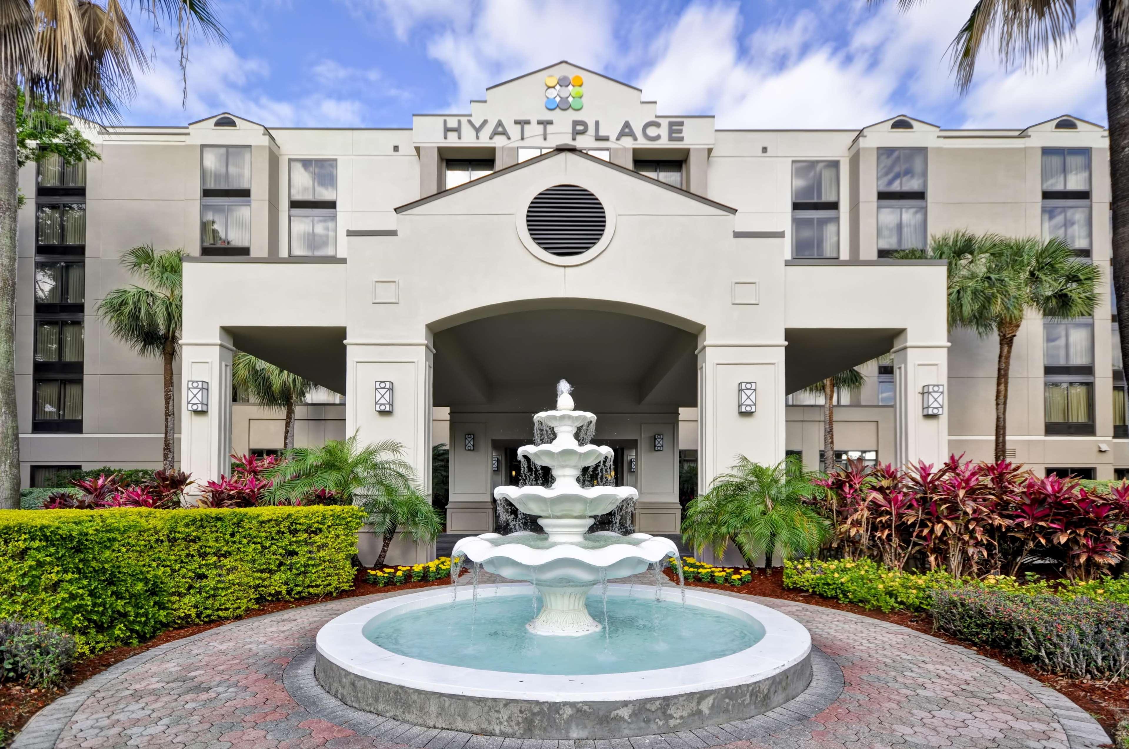 Hyatt Place Tampa Airport/Westshore Hotel Exterior photo